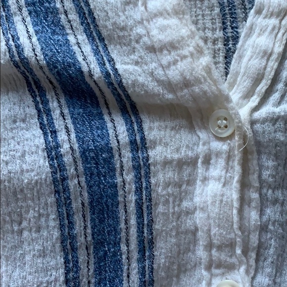 J Crew crinkled popover shirt - Picture 7 of 8